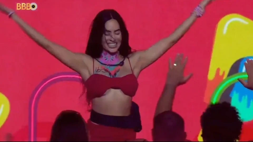 BBB 24: toada de Isabelle toca pela 2ª vez em festa; veja performance