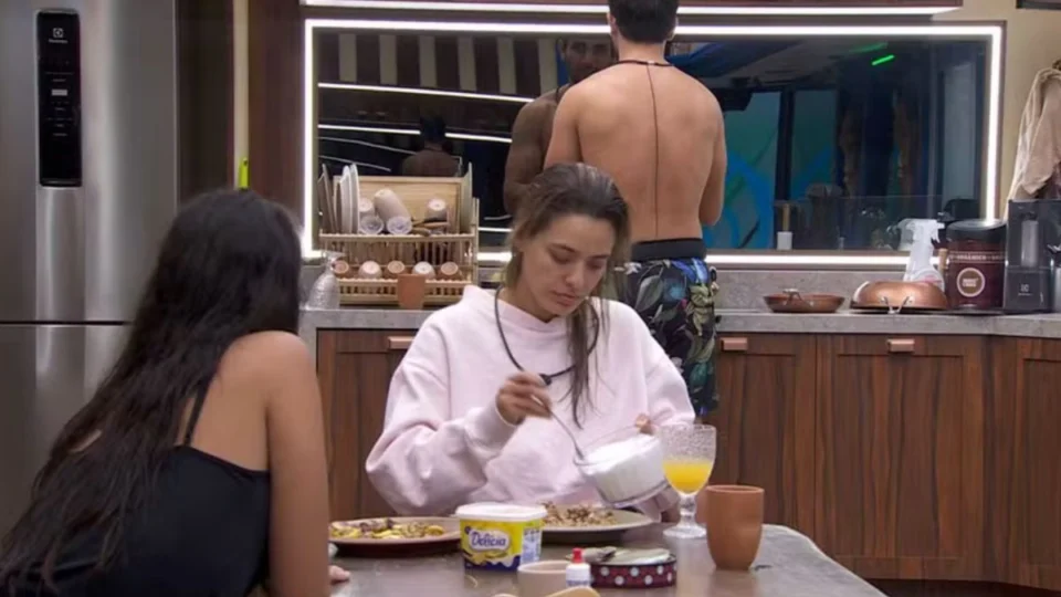 Beatriz tem atitude inesperada com Fernanda após vencer Prova do Líder no BBB 24