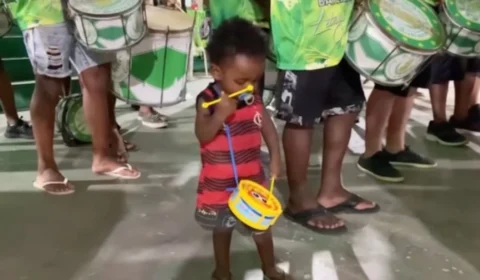 Bebê sambista de 2 anos viraliza nas redes sociais; veja vídeo