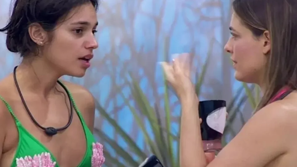 BBB 24: Bia e Alane acham que Dummy na Festa do Líder é Deniziane