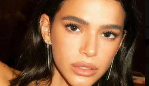 Look de Bruna Marquezine causa e divide opiniões no Carnaval: “Horrível”