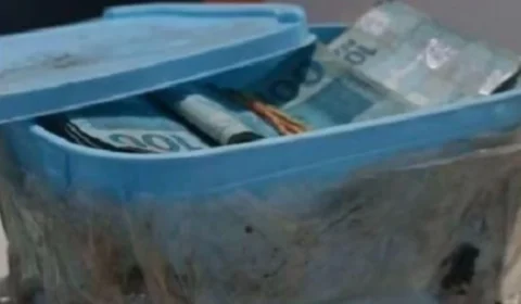 Aposentado que encontrou R$ 60 mil no quintal de casa deveria ficar com o dinheiro?