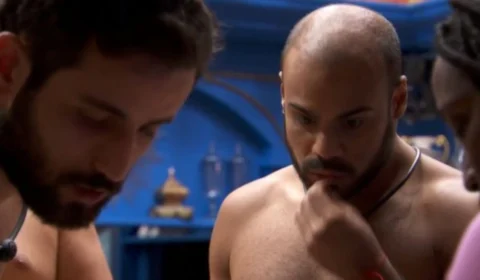 Matteus e Marcus Vinicius discutem antes da festa do líder no BBB 24