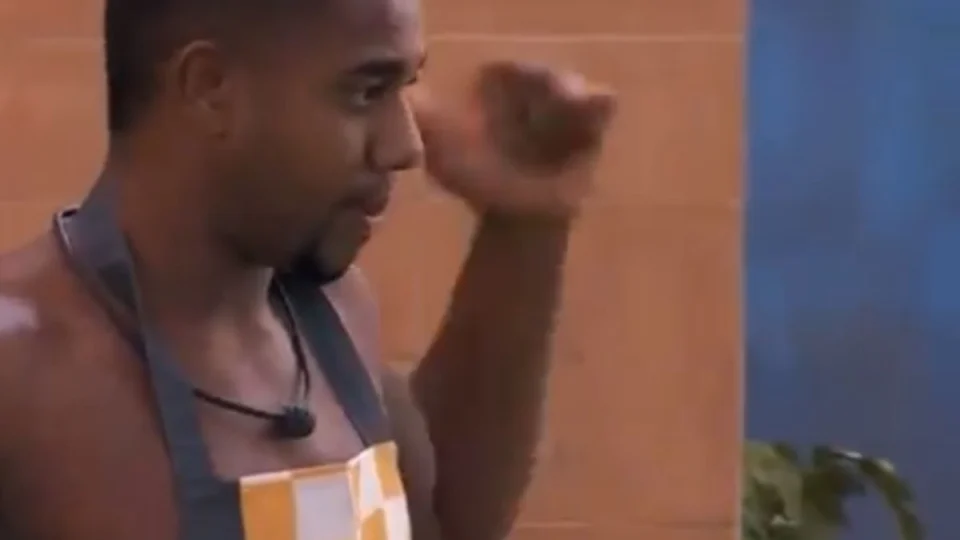 BBB 24: Esposa de Davi compartilha vídeo inédito do brother em aniversário