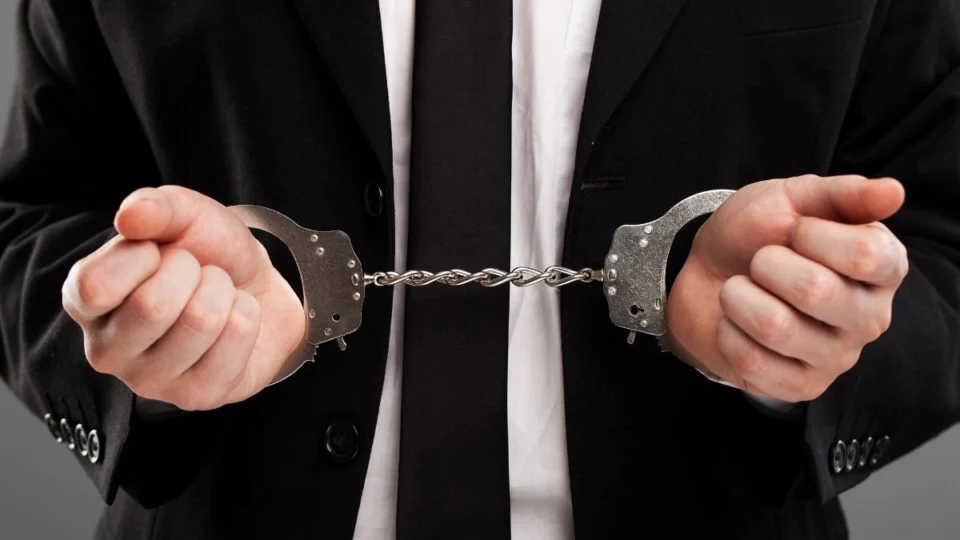 Homem é preso em Manaus por golpe de R$ 63 mil em banco