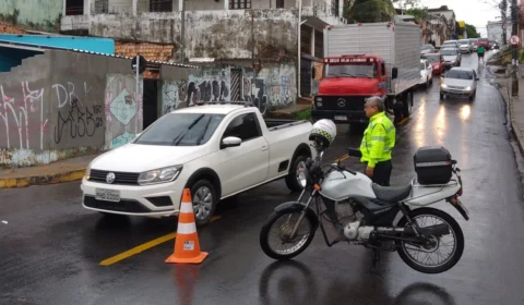 Chuva atrapalha foliões em Manaus; veja relatos