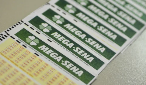 Mega-sena acumula e prêmio vai para R$ 28 milhões