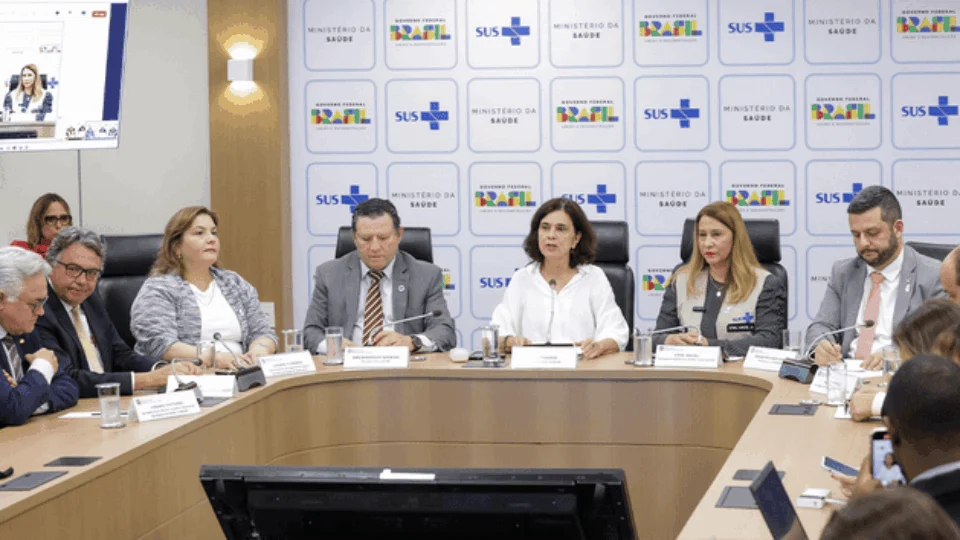 Governo convoca o Dia D de combate à Dengue