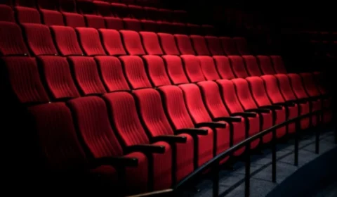 Sessão de cinema é esquecida e trancada por funcionários no Rio de Janeiro