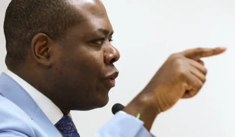 Silvio Almeida critica a possibilidade de privatização de presídios