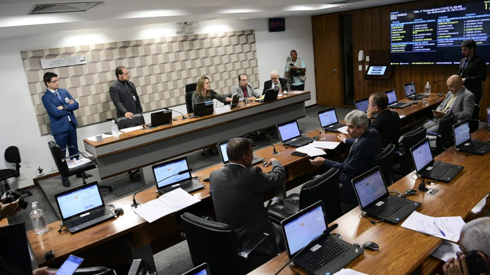 No Senado, reunião de três comissões são canceladas; Entenda
