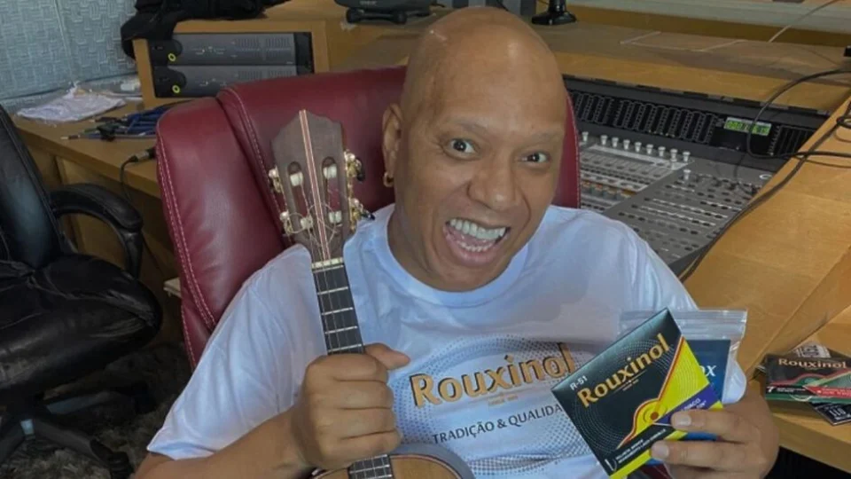 Vocalista do Molejo é internado em estado grave após piora do câncer