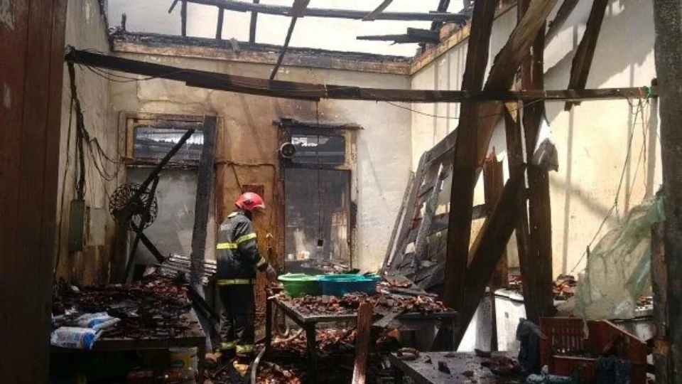 Bombeiros apontam as principais causas de incêndios residenciais em Manaus