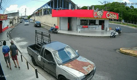 VÍDEO: acidente envolve entregador de moto e carro em Manaus