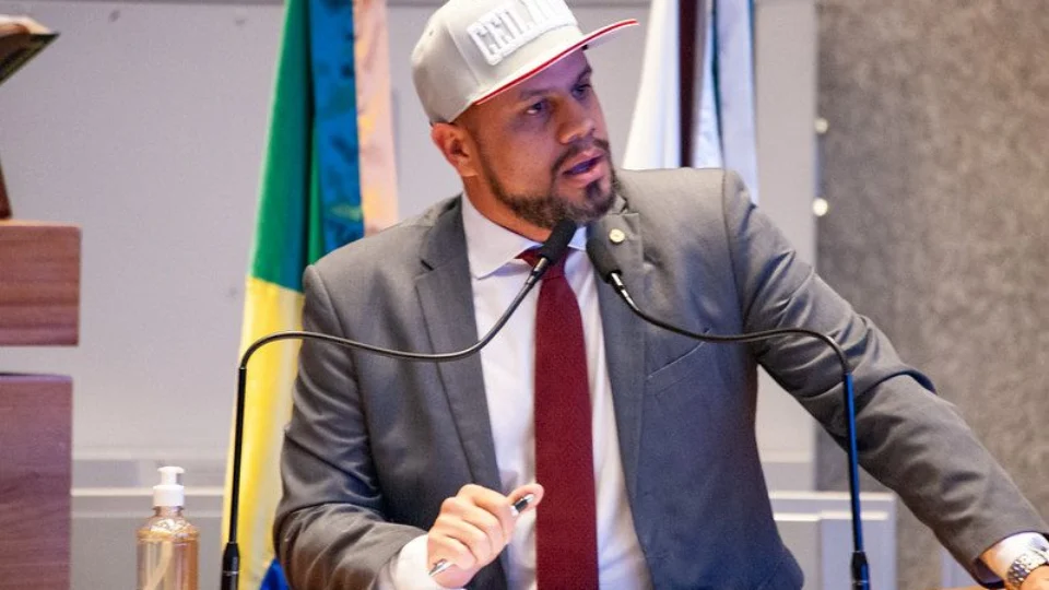 Câmara Legislativa aprova ‘licença menstrual’ para servidoras do DF  