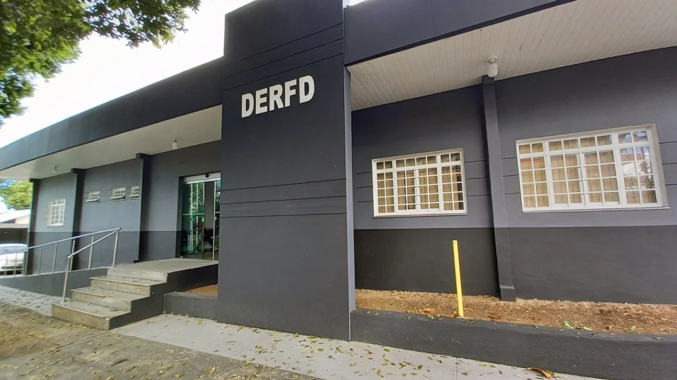 Dupla é presa por furtar cabos telefônicos e fibra óptica subterrânea no AM