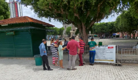 Obra irregular no entorno do Teatro Amazonas é embargada