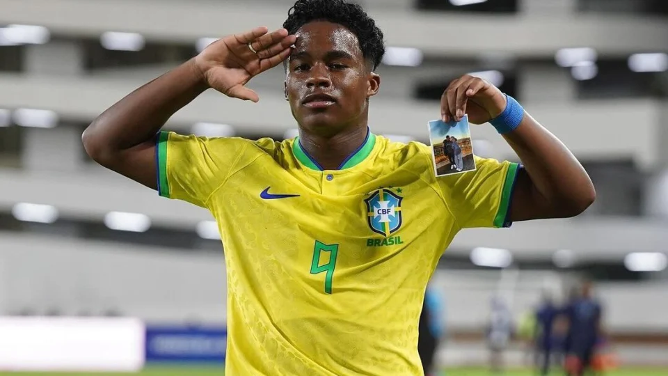 Endrick encabeça ranking de jogadores mais valiosos do Brasil