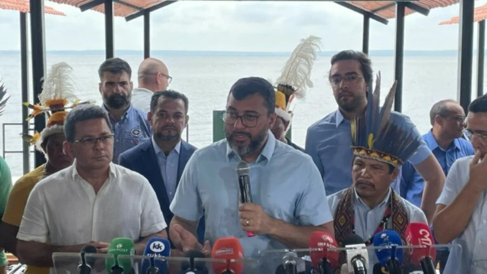 Amazonas entrega mais quatro terminais fluviais para comunidades indígenas