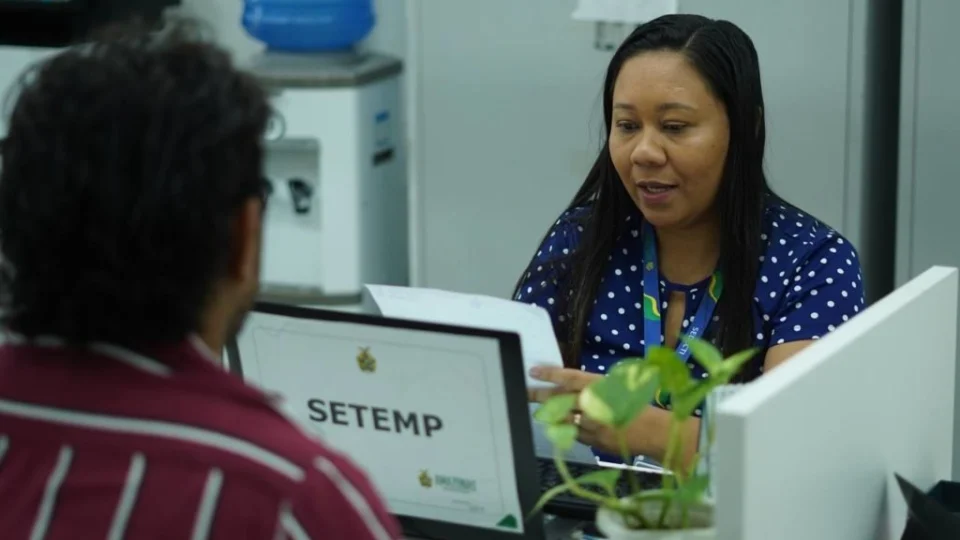 Sines ofertam mais de 590 vagas nesta segunda-feira em Manaus