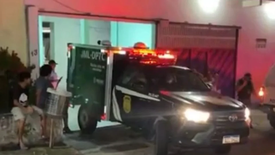 Em Manaus, homem invade casa para se esconder, mas é perseguido e morto