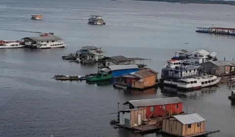 Além do Tarumã, organização pede retirada de flutuantes do Educandos em Manaus