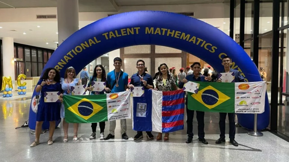 Alunos do AM conquistam 3º lugar na Olímpiada Internacional de Matemática