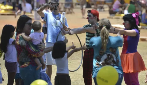 Lula sanciona lei que institui o incentivo à parentalidade positiva  