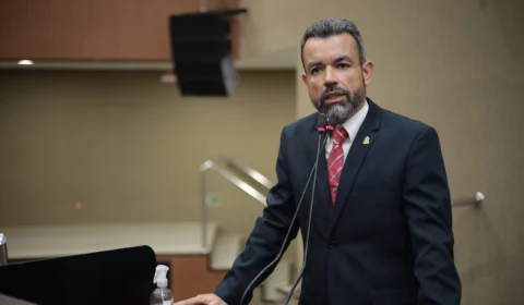 Peixoto continua no cargo após TRE-AM acatar pedido de defesa