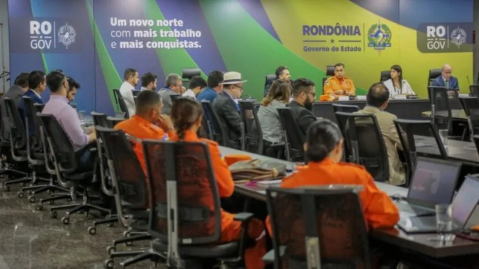 Dupla é presa pela PF por tentar comercializar diamantes em RO