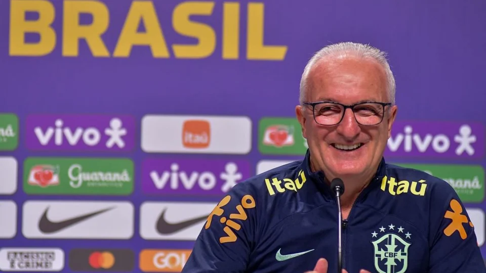 Dorival Junior anuncia 3 novos nomes para substituir convocados na Seleção