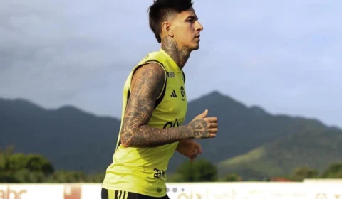 Flamengo segue preparação e cuidados com Ayrton Lucas e Erick