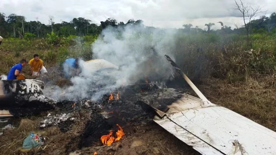 Queda de avião no Acre deixa uma pessoa morta e seis feridos