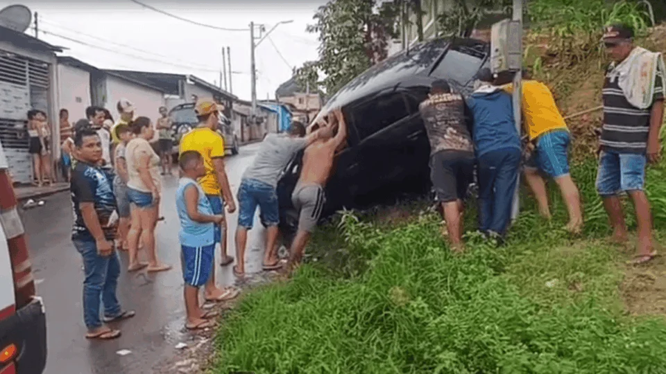 Motorista de aplicativo é vítima de emboscada e baleado em Manaus