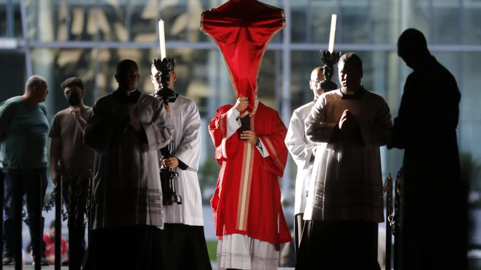 Parlamentares do Norte compartilham mensagens de sexta-feira Santa
