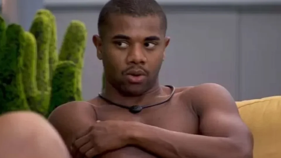 BBB 24: Davi vai ao confessionário e pede expulsão de Leidy