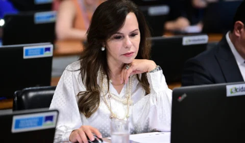 Reforma do ensino médio é debatida no Senado nesta terça-feira (16)