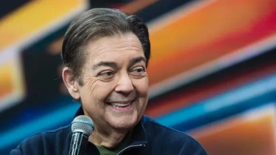 Família de Faustão explica motivo de prioridade na fila do transplante