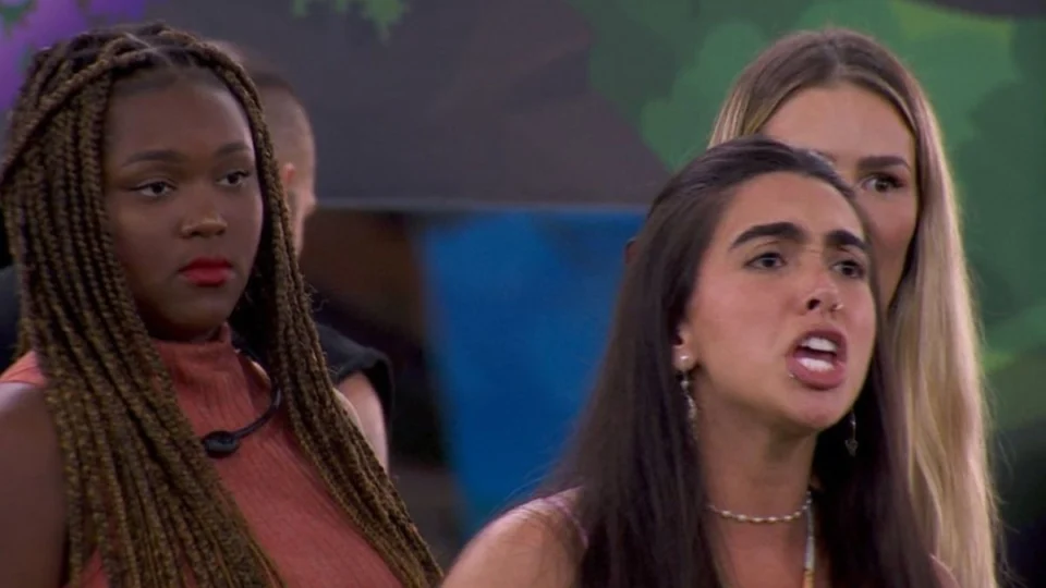 Giovanna ameaça agredir Davi no BBB 24