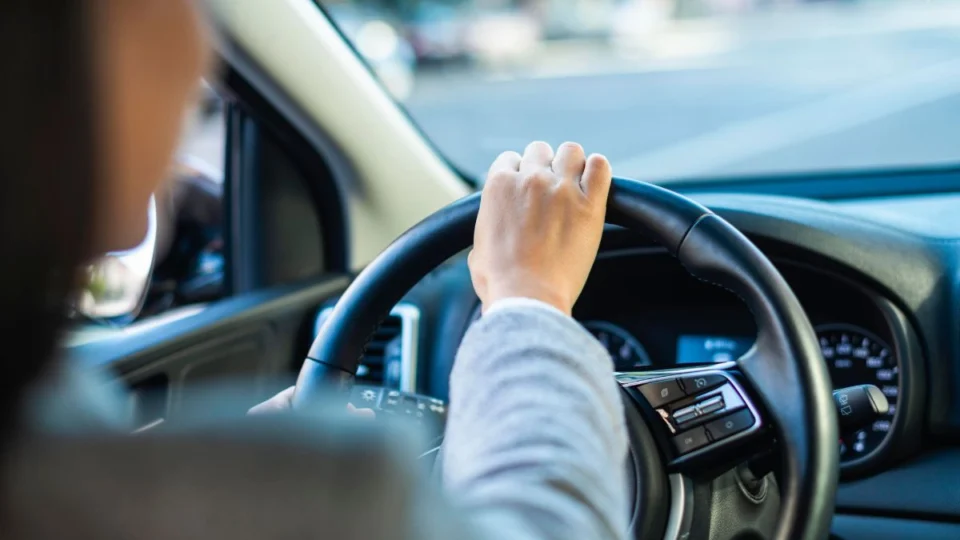 Inscrições da CNH social começam nesta segunda-feira (11); quem pode participar?