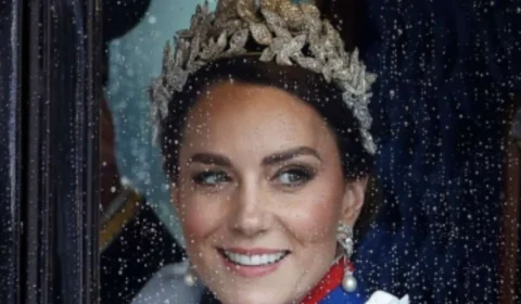 Como está Kate Middleton após foto editada gerar teorias da conspiração?