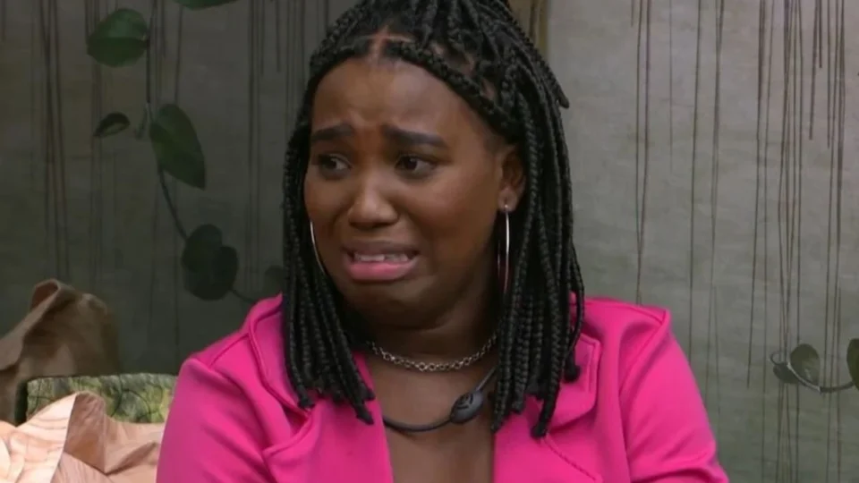 BBB 24: Leidy chora após levar bronca de Tadeu ao vivo