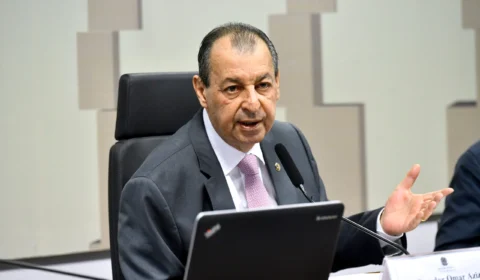 Omar Aziz diz que militares poderiam ter evitado o 8 de janeiro