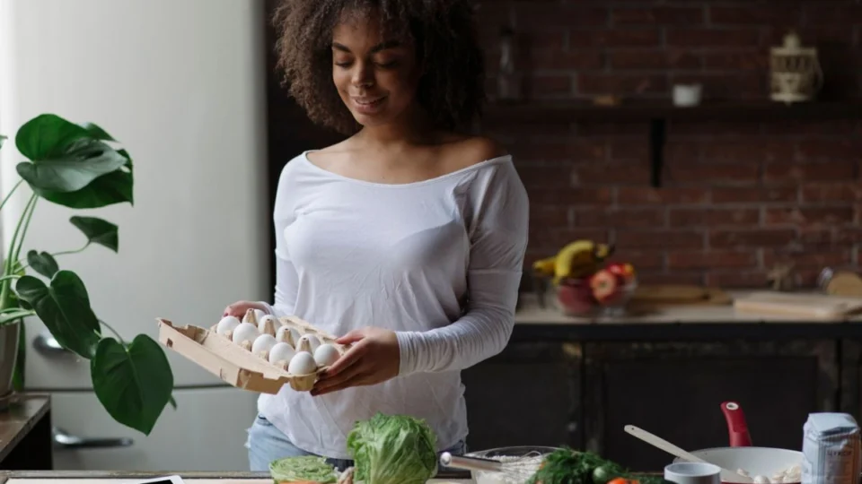Como armazenar corretamente os ovos para manter a qualidade?