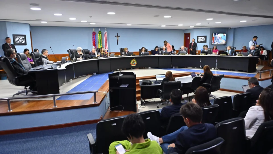 Ex-presidente da Câmara Municipal de Careiro da Várzea é multado pelo TCE-AM