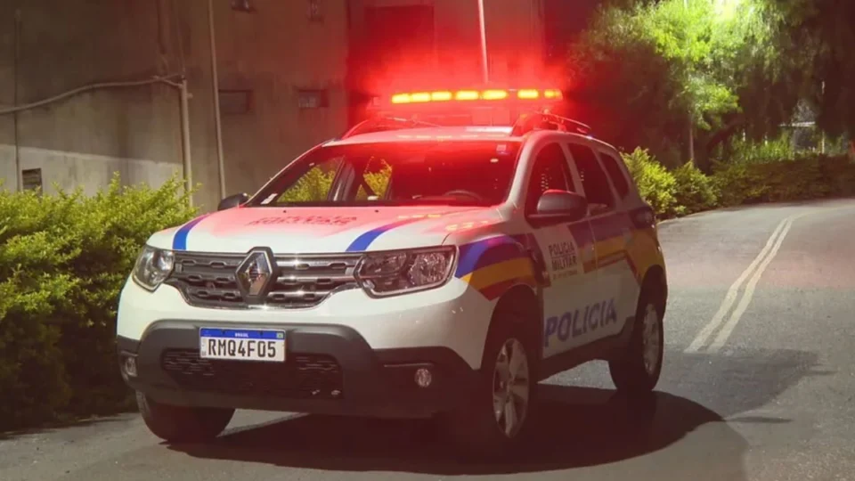 Irmãos ‘Leandro e Leonardo’ são presos após esfaquearem ‘Michael Jackson’ em MG