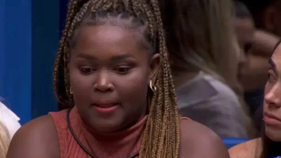 BBB 24: Raquele questiona falta de posicionamento de Isabelle
