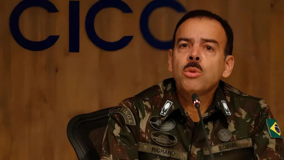 Lula promove general que escolheu delegado do caso Marielle