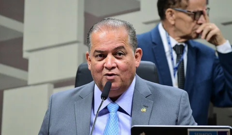 Senador do Tocantins debate regulamentação de trabalho por aplicativo