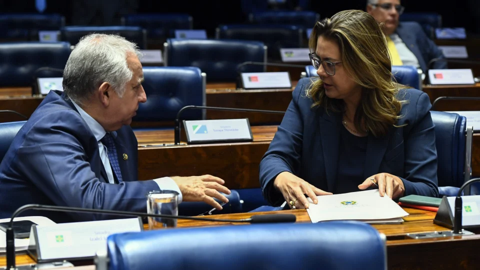 Sessão do Senado comemora aniversário de Brasília; Acompanhe